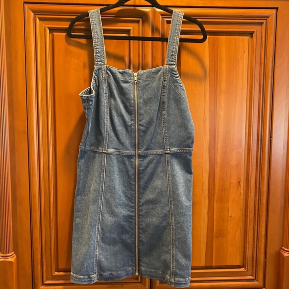 Reformation Dresses & Skirts - Reformation Zip Up Denim Dress